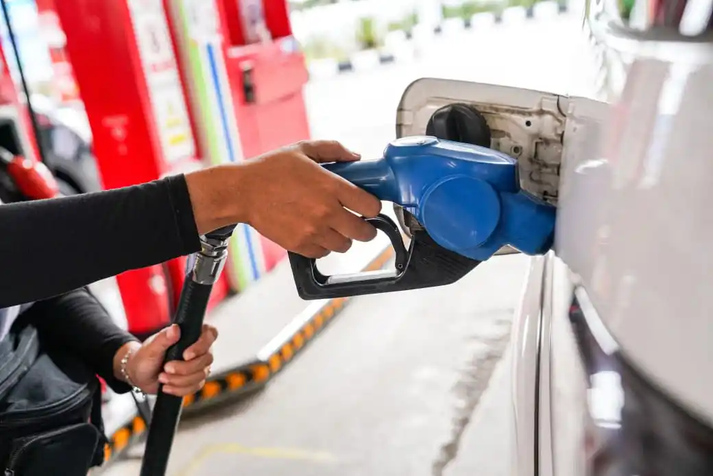 Pertamax Melonjak Awal April: Harga Tembus Rp17.850 per Liter